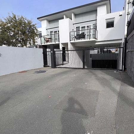 Latimer Loft - Christchurch Holiday Homes ภายนอก รูปภาพ