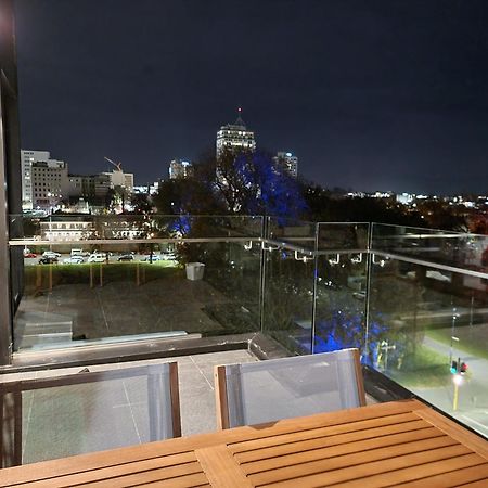 Latimer Loft - Christchurch Holiday Homes ภายนอก รูปภาพ