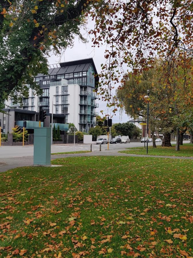 Latimer Loft - Christchurch Holiday Homes ภายนอก รูปภาพ