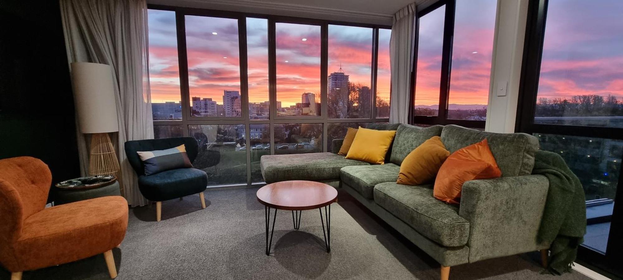 Latimer Loft - Christchurch Holiday Homes ภายนอก รูปภาพ