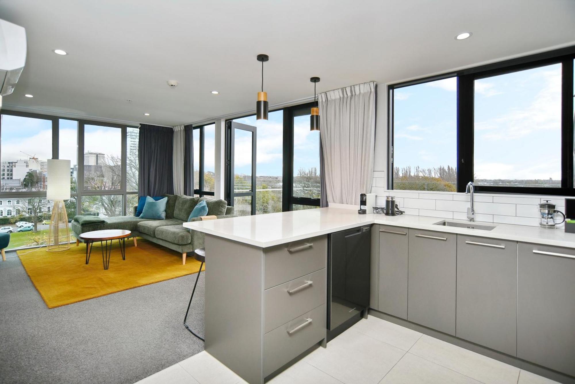 Latimer Loft - Christchurch Holiday Homes ภายนอก รูปภาพ