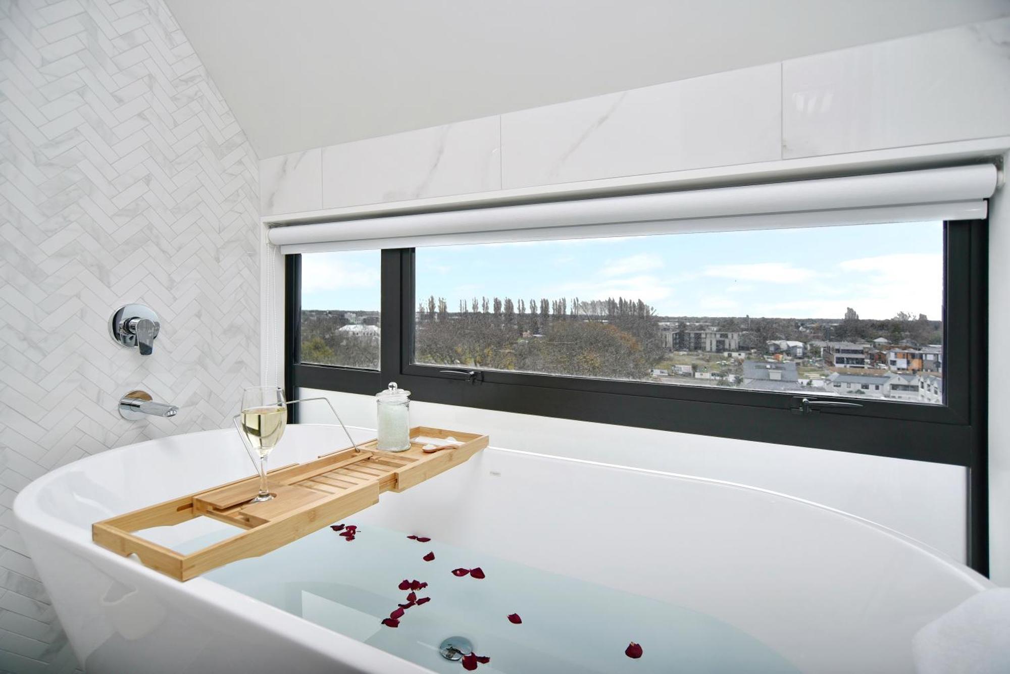 Latimer Loft - Christchurch Holiday Homes ภายนอก รูปภาพ