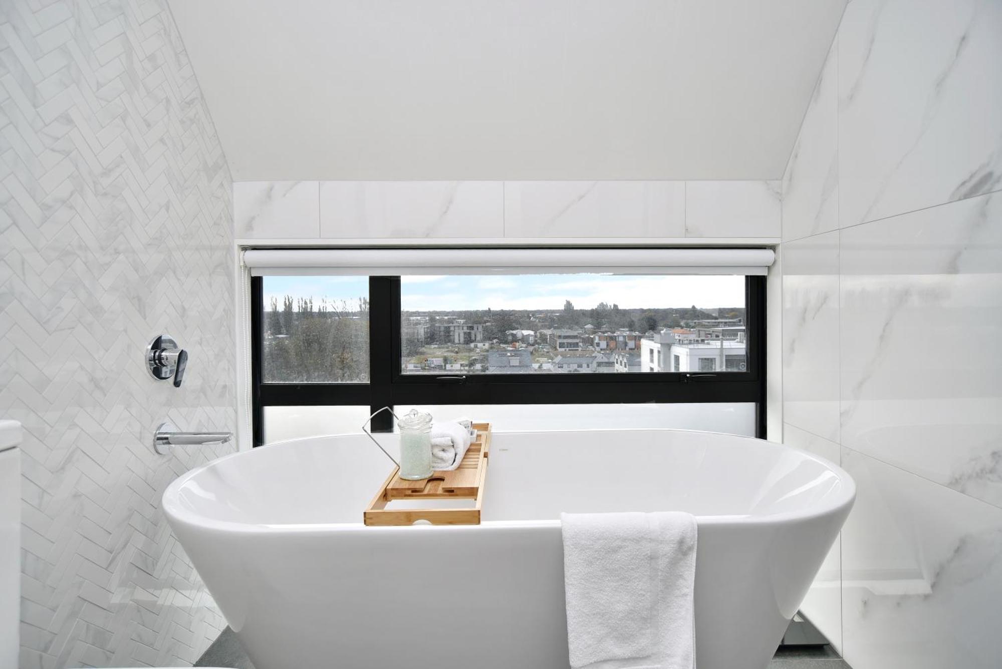 Latimer Loft - Christchurch Holiday Homes ภายนอก รูปภาพ