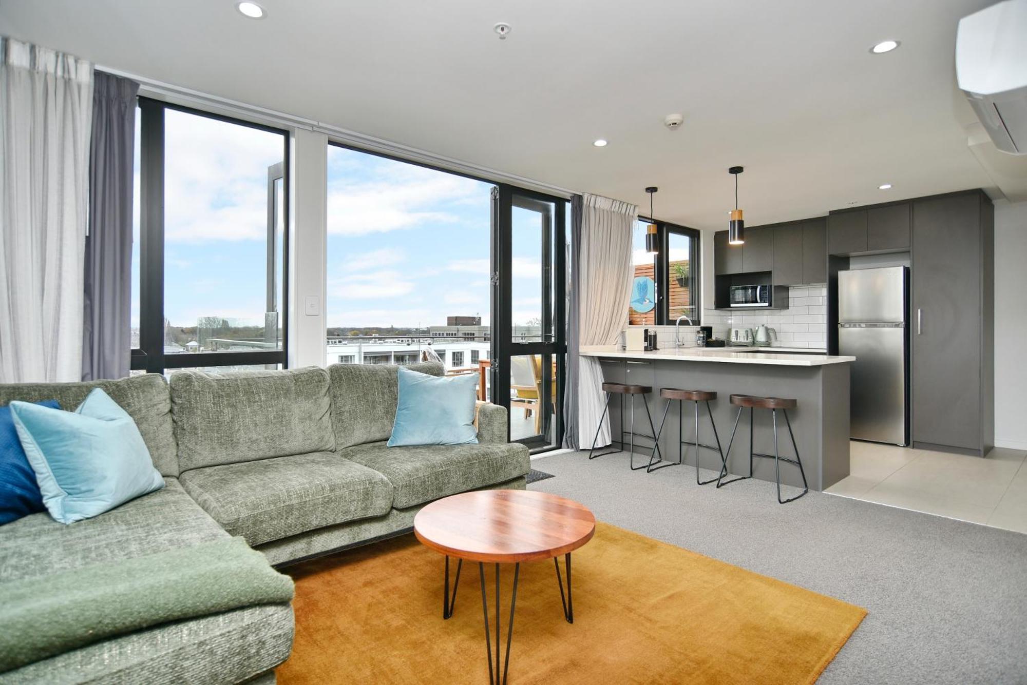 Latimer Loft - Christchurch Holiday Homes ภายนอก รูปภาพ