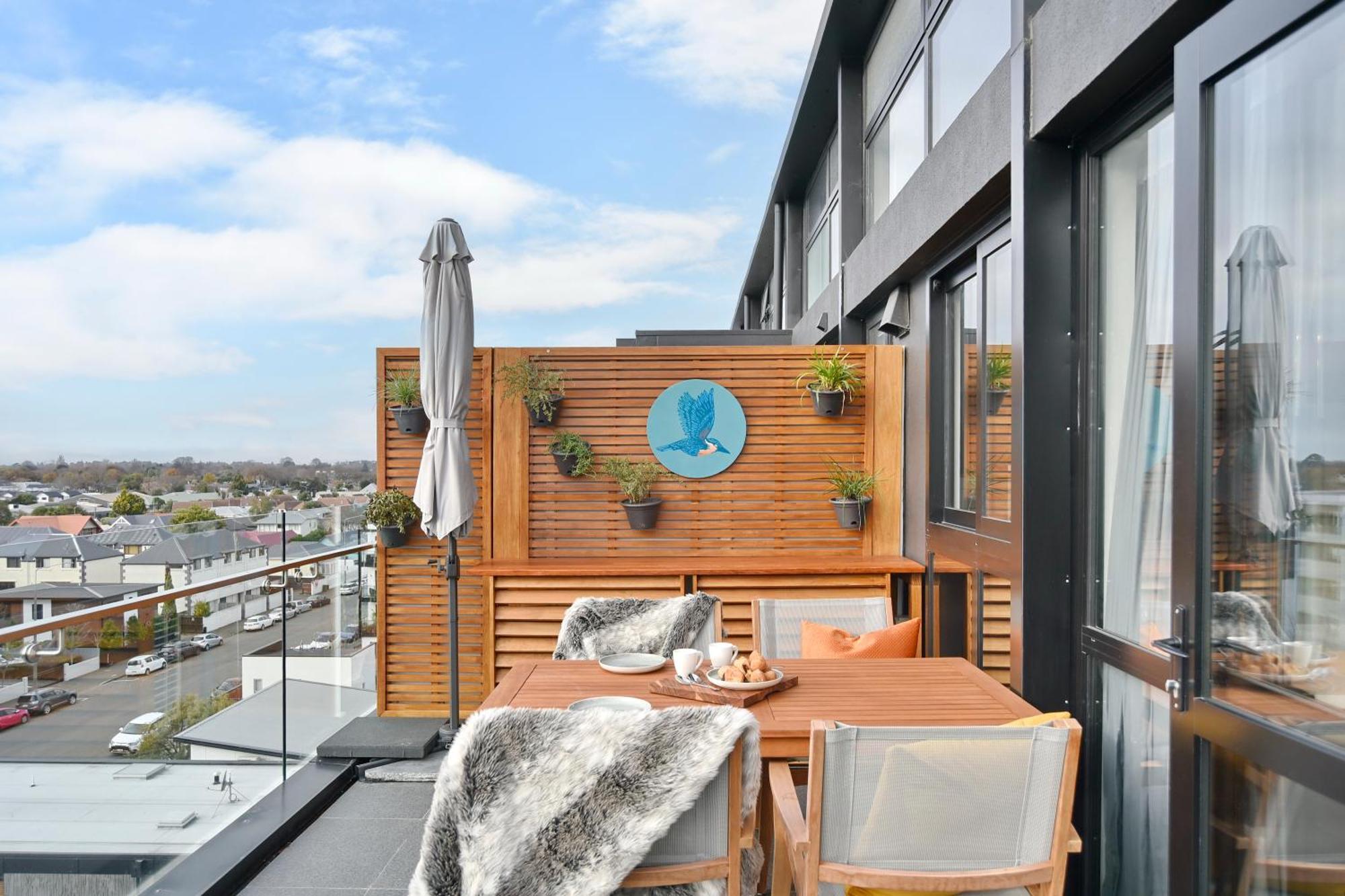 Latimer Loft - Christchurch Holiday Homes ภายนอก รูปภาพ